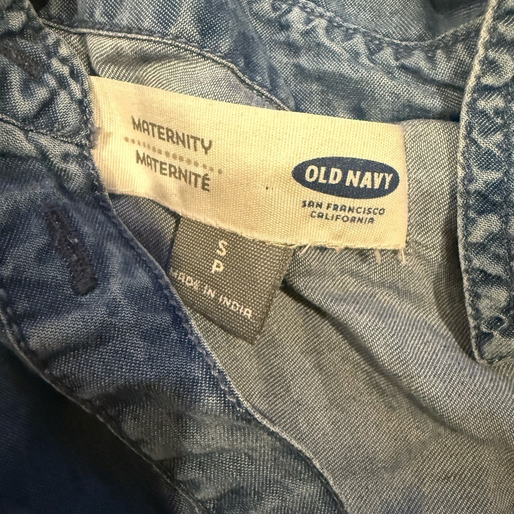 Old navy maternity Light Wash Denim Tunic Shirt - Picture 3 of 3